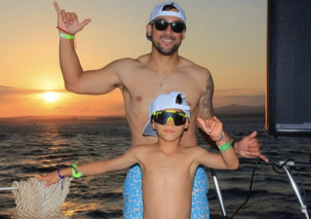 Cabo Sunset Catamaran Cruise to El Arco with Open Bar gallery 2
