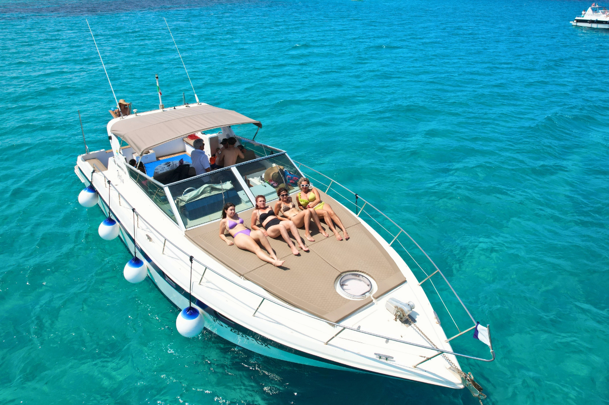 Private Egadi Islands Favignana and Levanzo Boat Tour with Lunch from Favignana, photo 3