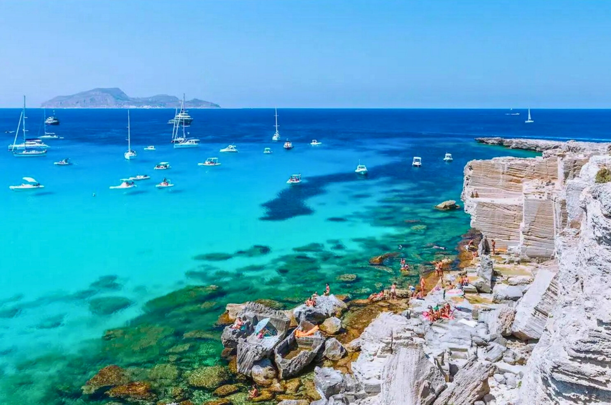 Private Egadi Islands Favignana and Levanzo Boat Tour with Lunch from Favignana, photo 4
