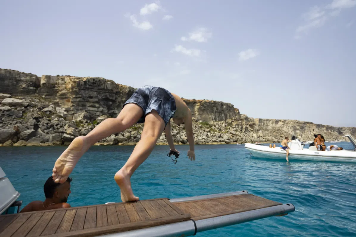 Private Egadi Islands Favignana and Levanzo RIB Boat Tour with Lunch from Favignana, photo 4
