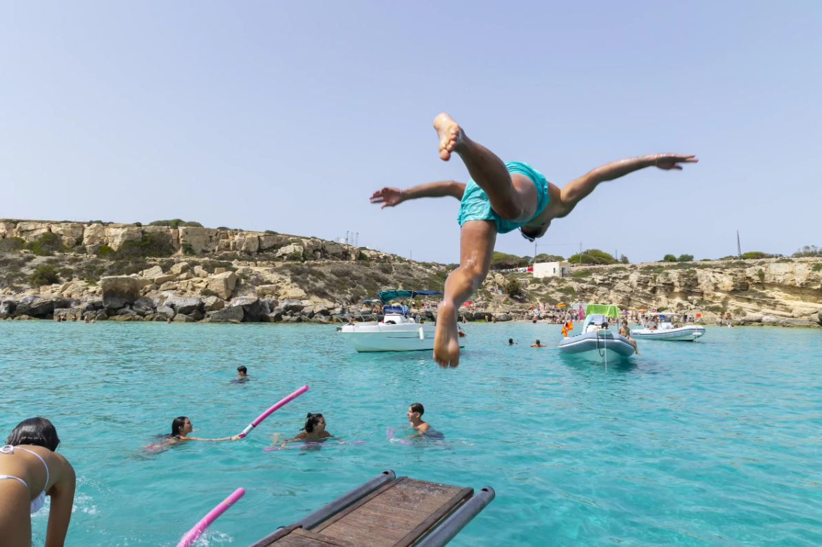 10:30 – Cala Azzurra (30m) 1