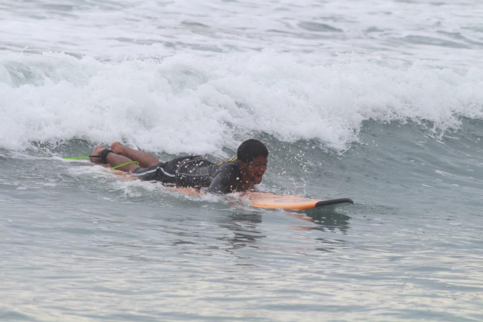 Private Surf Lesson in Unawatuna – Beginner Friendly Session gallery 3