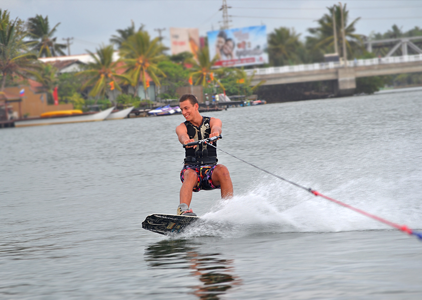 Private Wakeboarding Session in Bentota Lagoon gallery 2