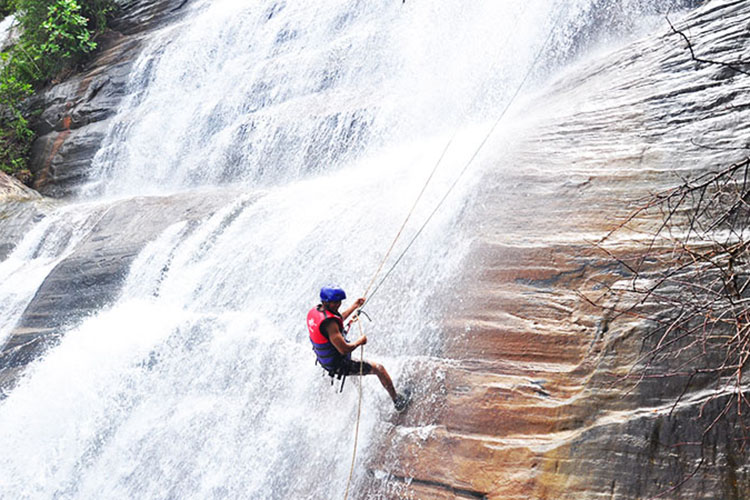 Waterfall Abseiling Adventure in Kitulgala – 105ft Descent, photo 3