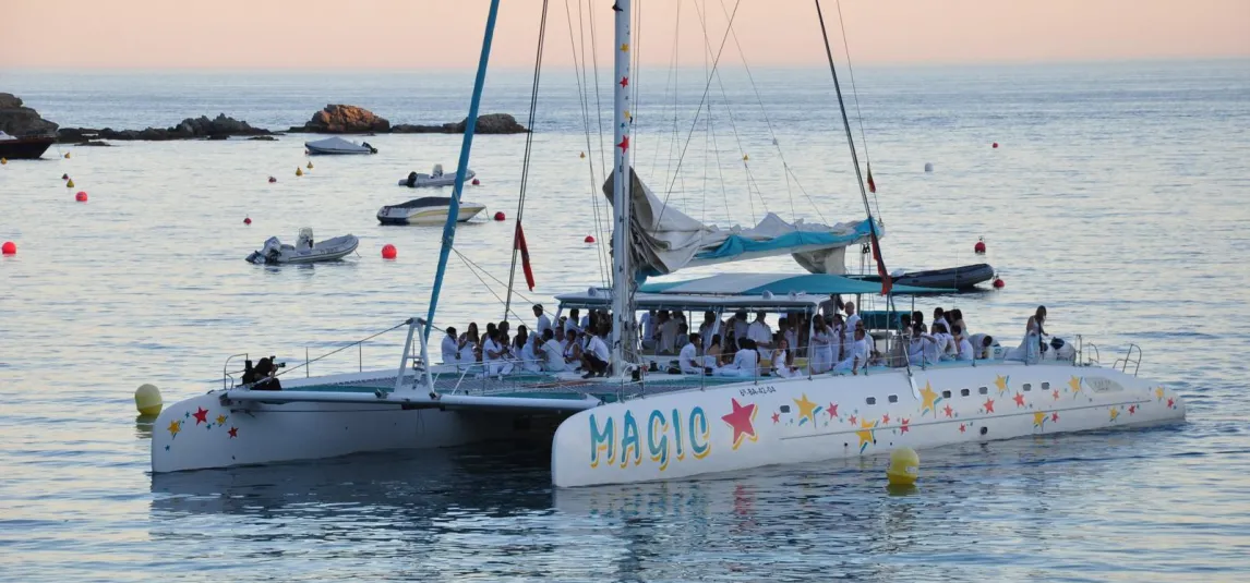 Palma Bay Sunset Catamaran Cruise with Cava & Aperitif, photo 4
