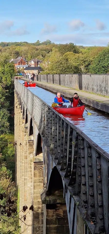 Canoe Aqueduct Cruise in Llangollen, North Wales, photo 4