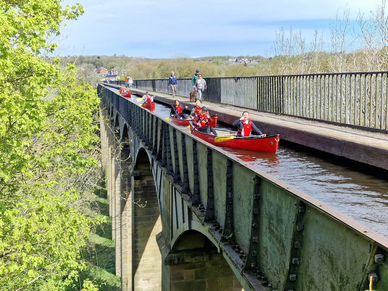 Canoe Aqueduct Cruise in Llangollen, North Wales, photo 3