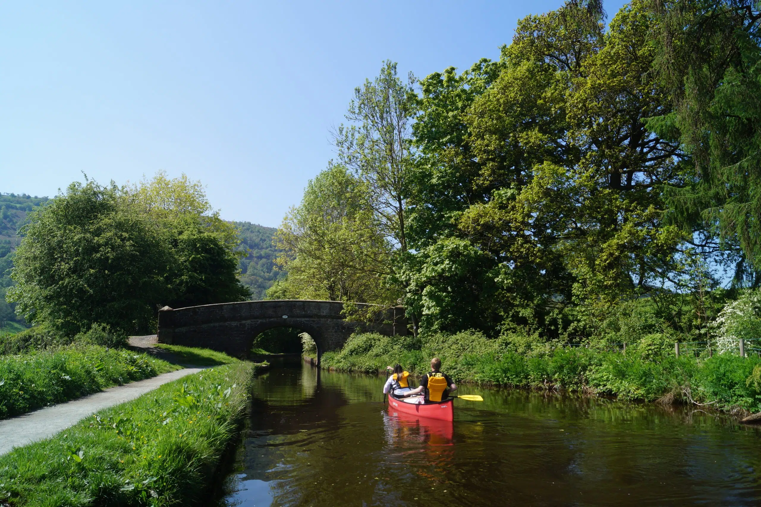 Canoe Aqueduct Cruise in Llangollen, North Wales gallery 6