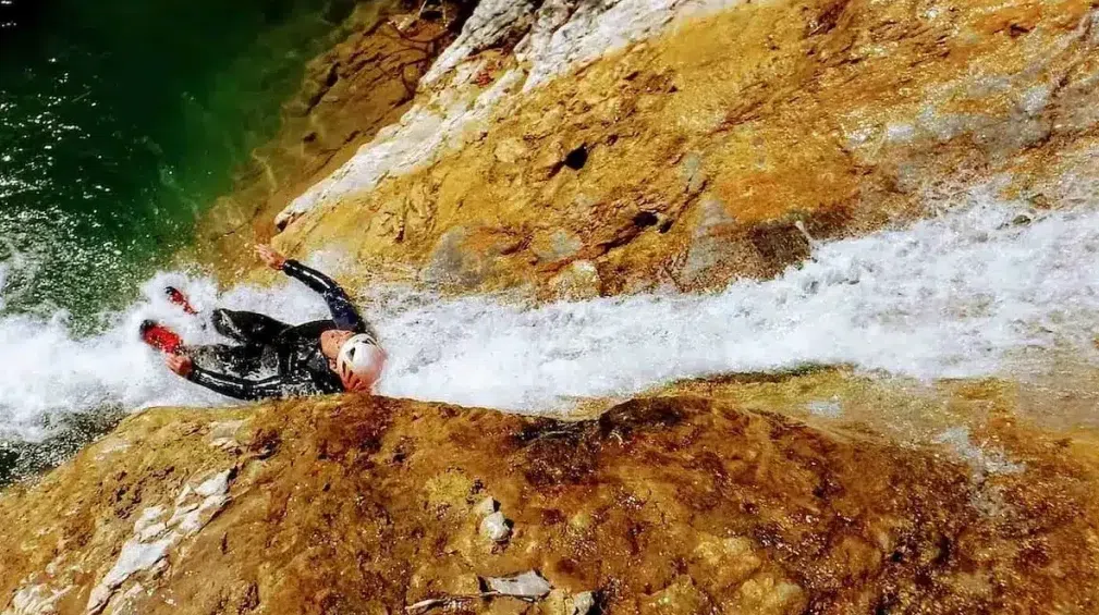 6-Day Packrafting, Canyoning, Canoeing and Water Hiking Experience in Verdon Gorges (with Hotel Stay) gallery 2