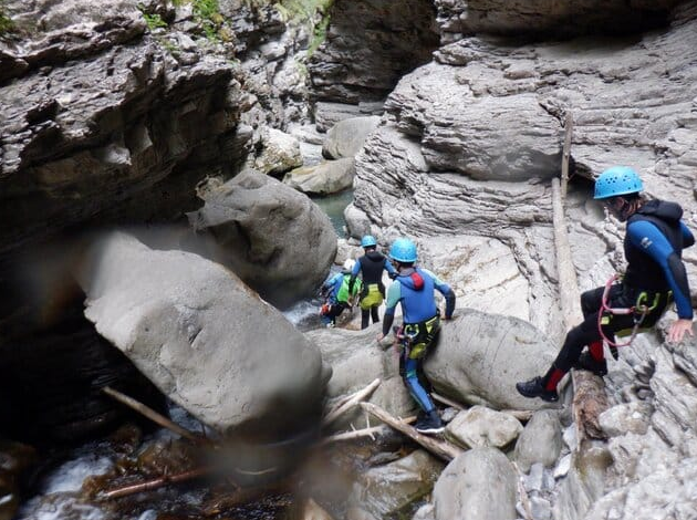 6-Day Hiking, Mountain Biking, Canyoning and Tubing Adventure in Haut Verdon gallery 2