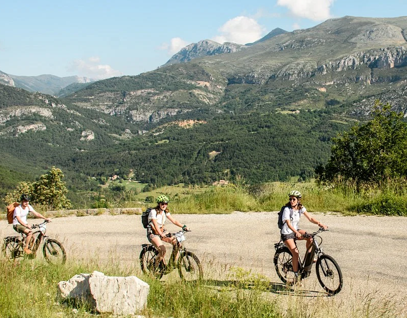 Weekend Grand Canyon Adventure with Hiking, Canoeing and Canyoning – Gîte Stay, listing photo