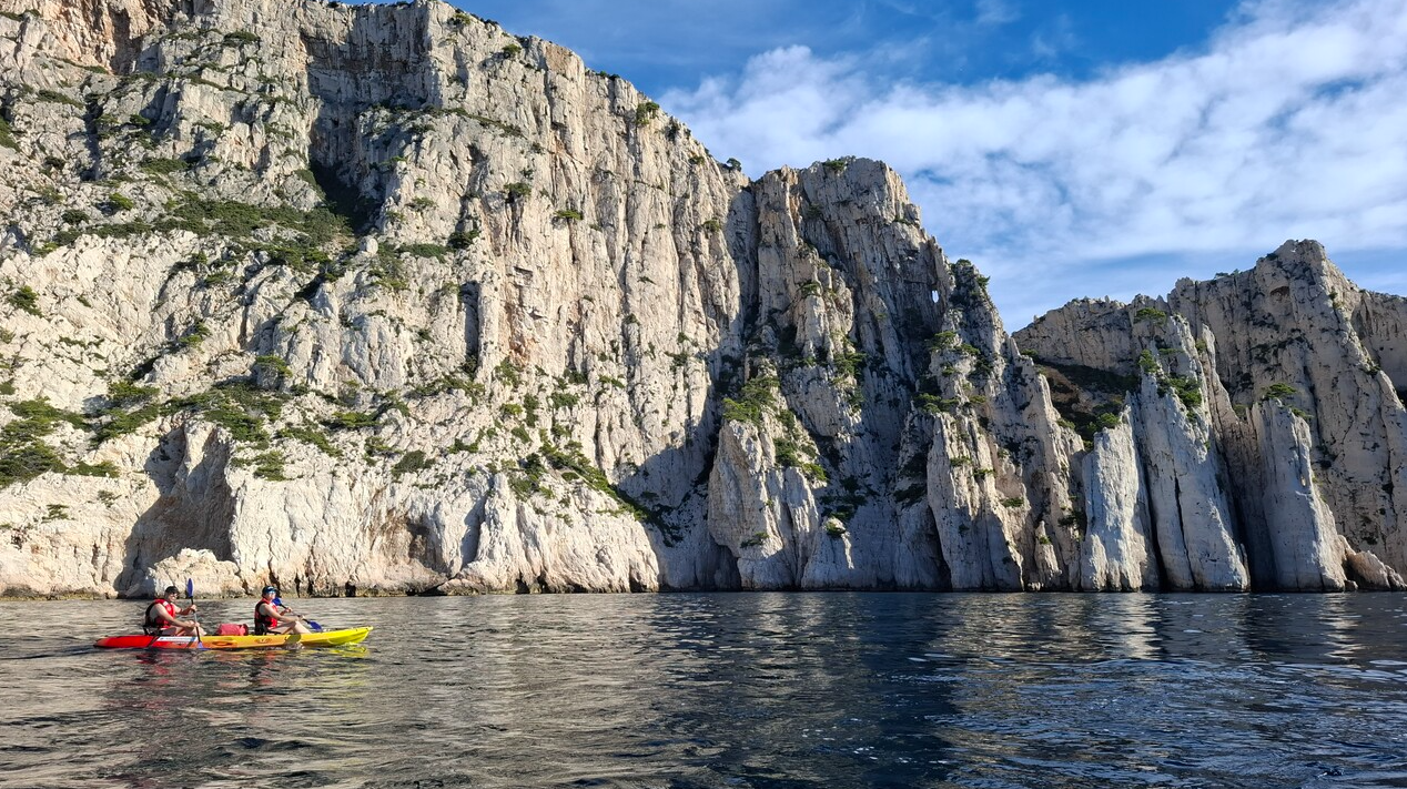 Kayak Adventure Day in the Calanques gallery 8