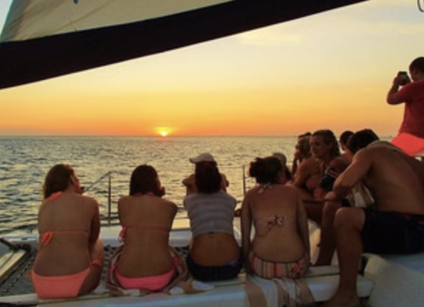 Costa Rica Sunset Catamaran Cruise with Snorkelling, Kayaks & Open Bar, photo 5