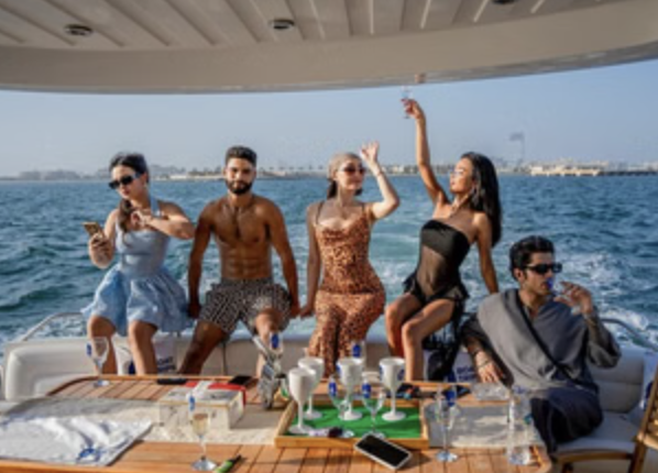 Dubai Marina Yacht Cruise with Breakfast or Sunset BBQ, photo 4