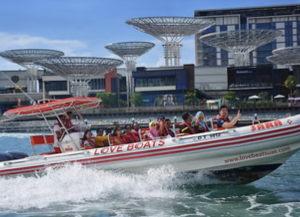 Dubai Speedboat Tour – Marina, JBR & Ain Dubai Skyline Cruise gallery 3