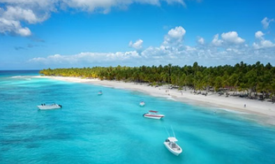 Private Full-Day Boat Trip to Isla Saona from Bayahibe, photo 2