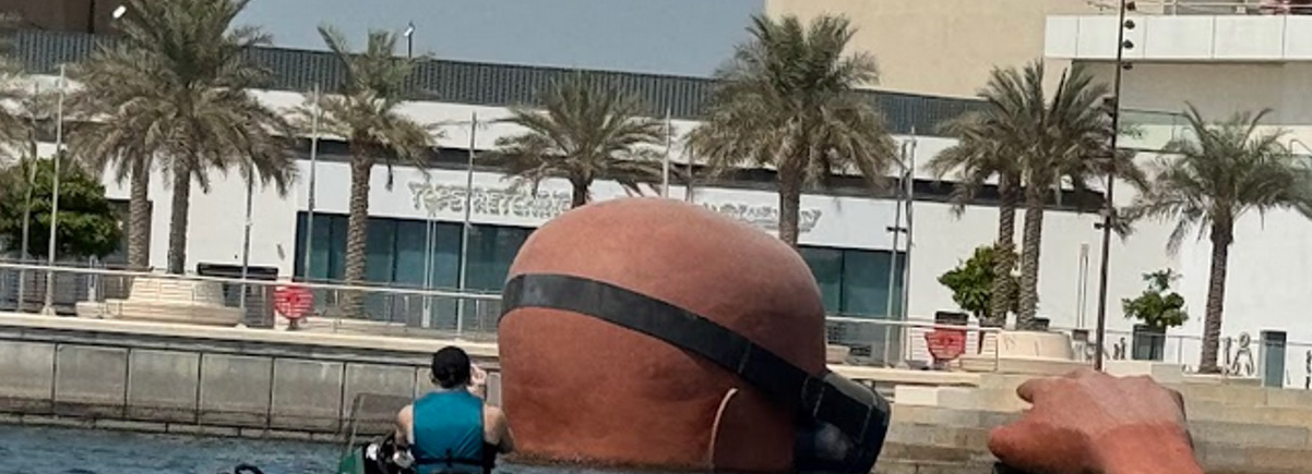 The Emerging Giant – Iconic Yas Island Sculpture 1