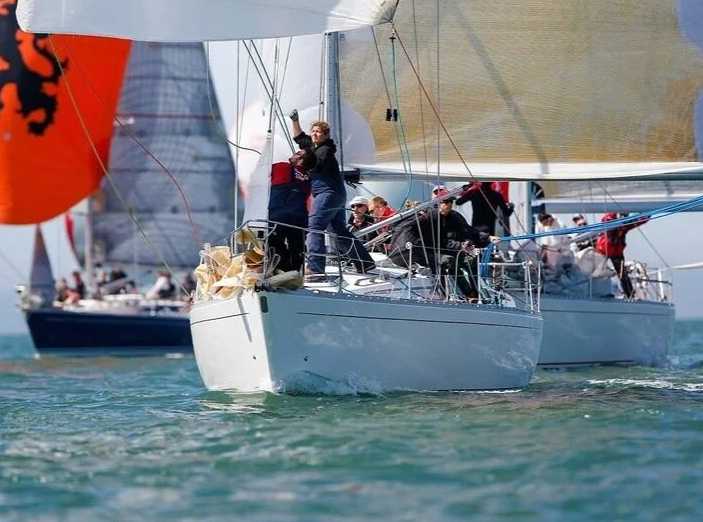 Taittinger Regatta; relaxed summer racing and shore parties in Yarmouth, photo 4