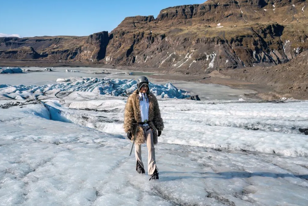 Glacier Hike Captured in Skadtafell, Iceland, photo 2