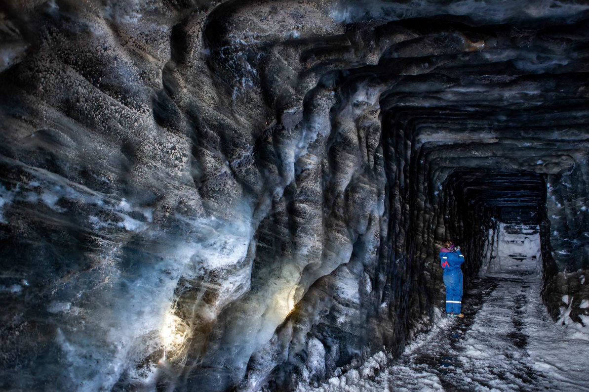 Ice Cave and Snowmobile Adventure gallery 5