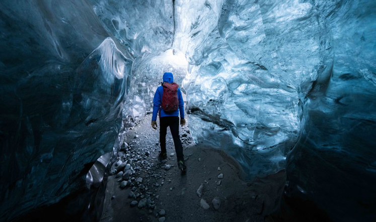 Blue Ice Cave Tour in Vatnajökull, photo 5