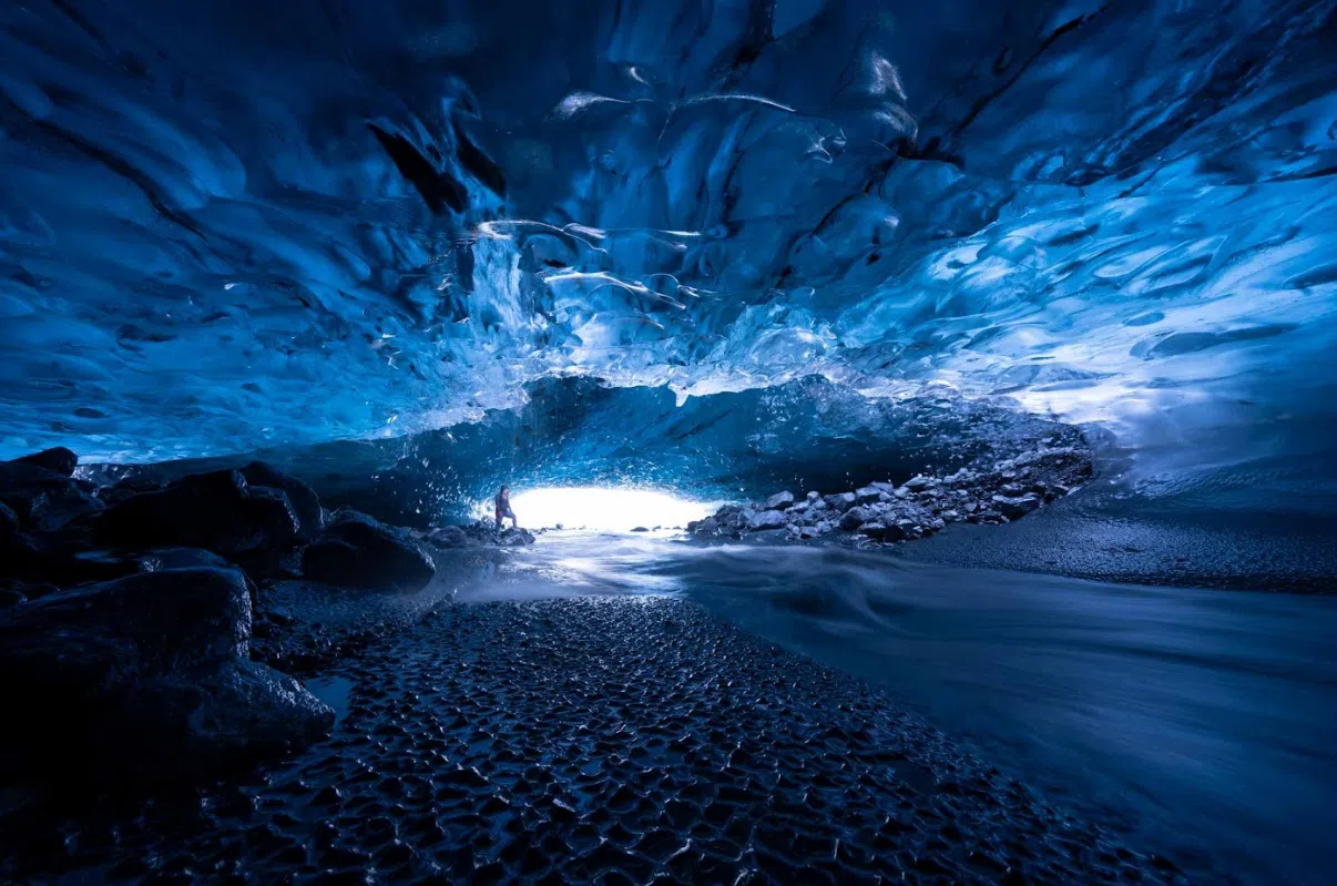 Ice Cave Discovery Glacier Adventure in Iceland, photo 3