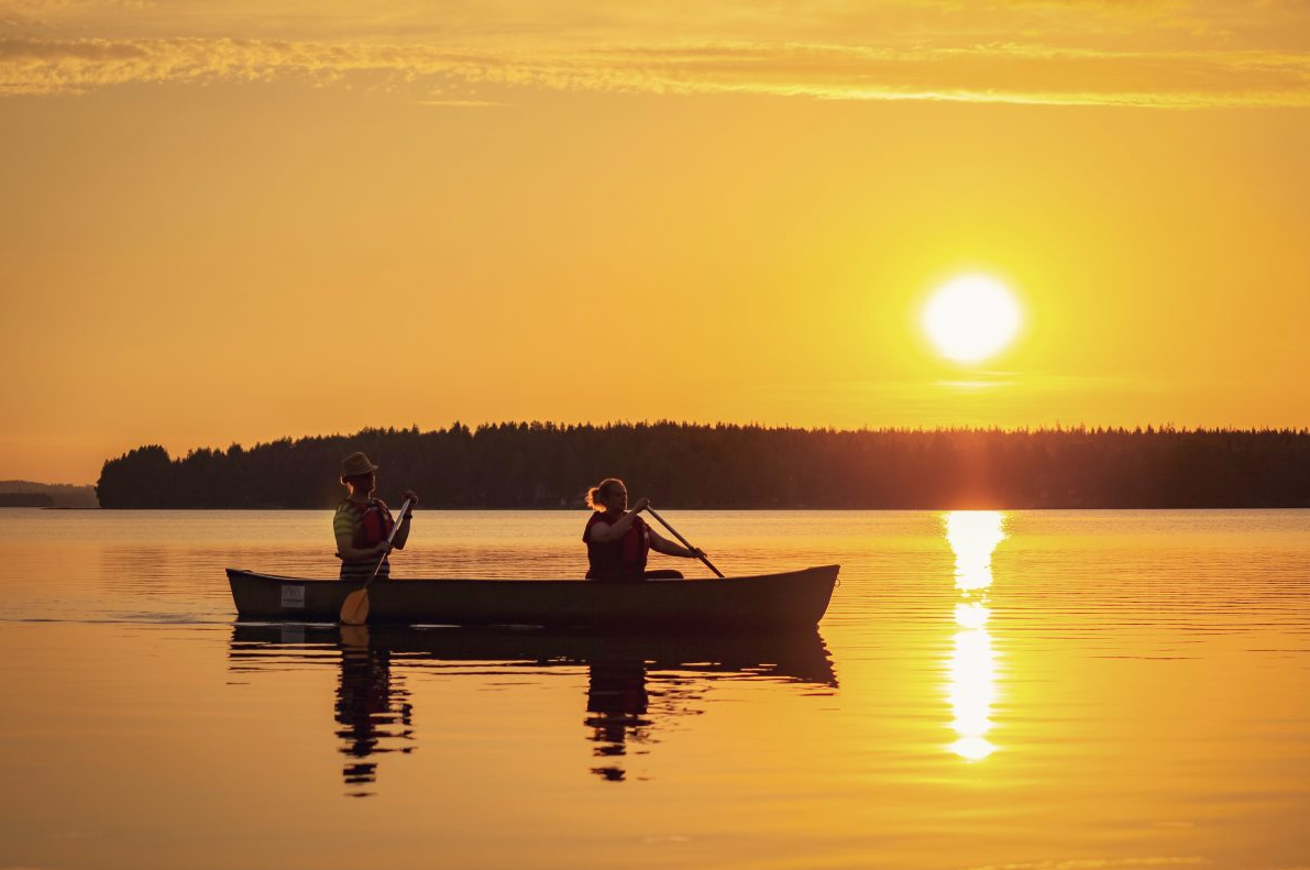 Canoeing under the Midnight Sun in Rovaniemi, photo 3