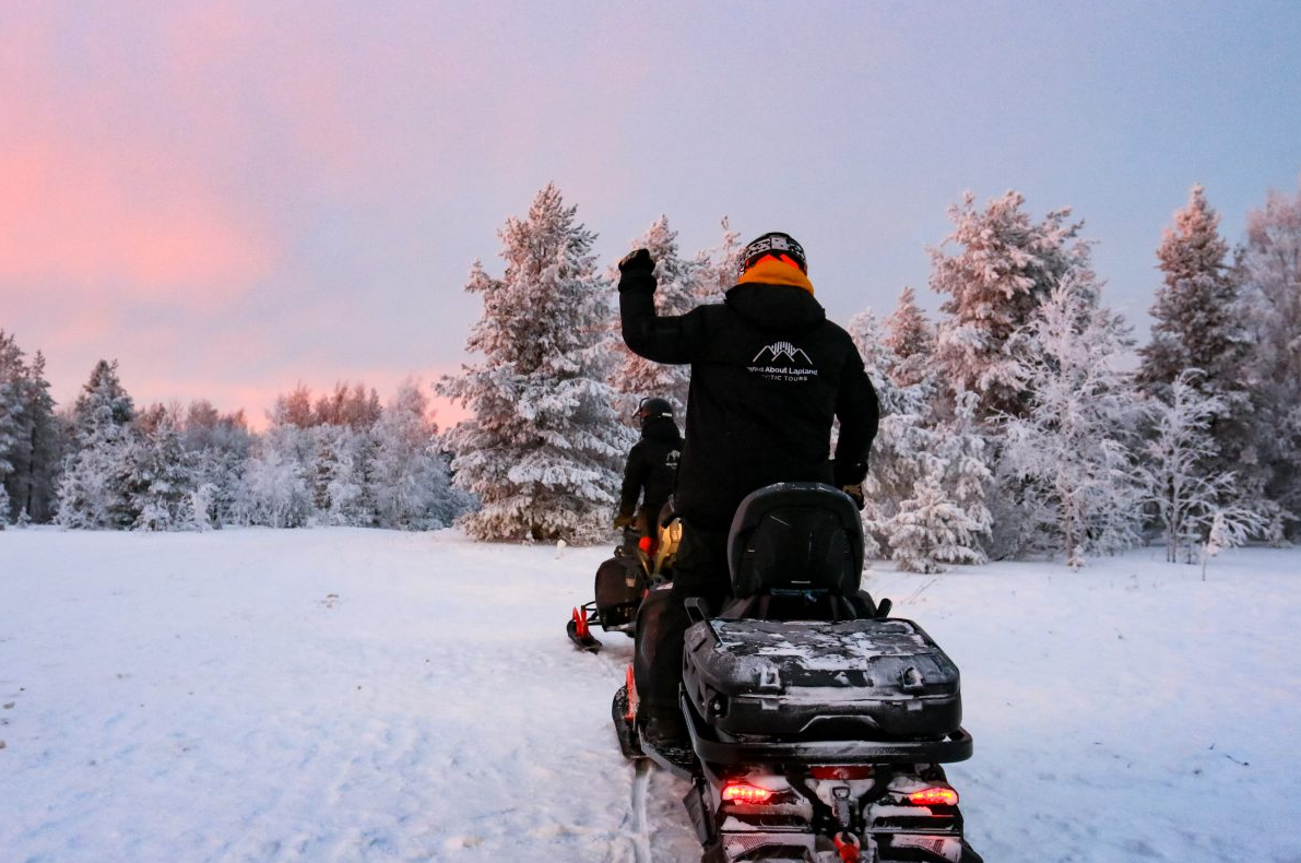 Family Friendly Snowmobile Safari in Rovaniemi gallery 2