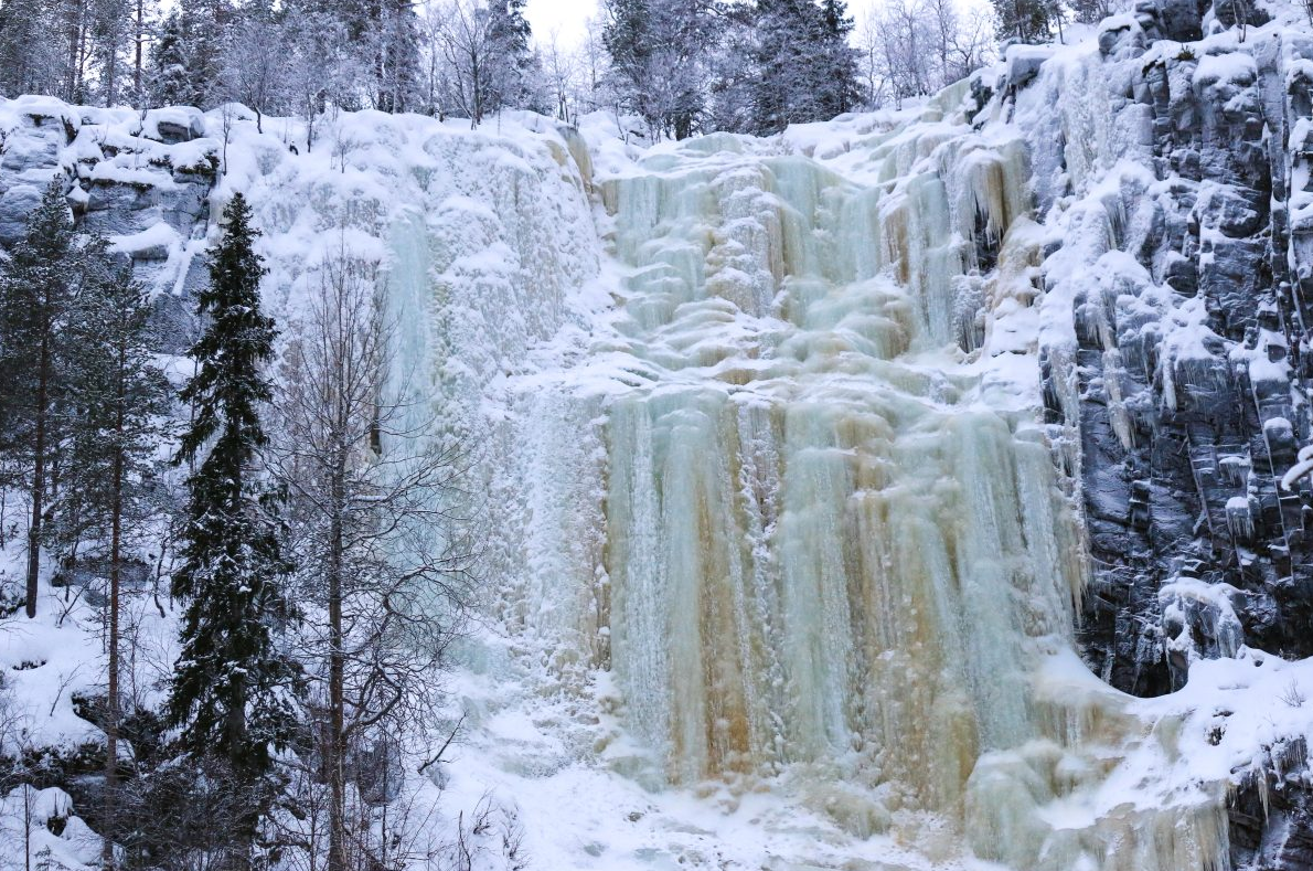 Family Friendly Frozen Waterfalls Tour from Rovaniemi gallery 3