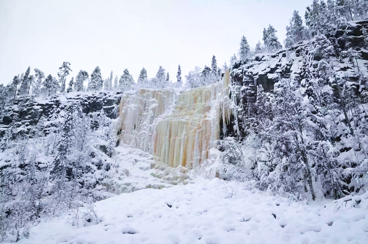 Family Friendly Frozen Waterfalls Tour from Rovaniemi gallery 4