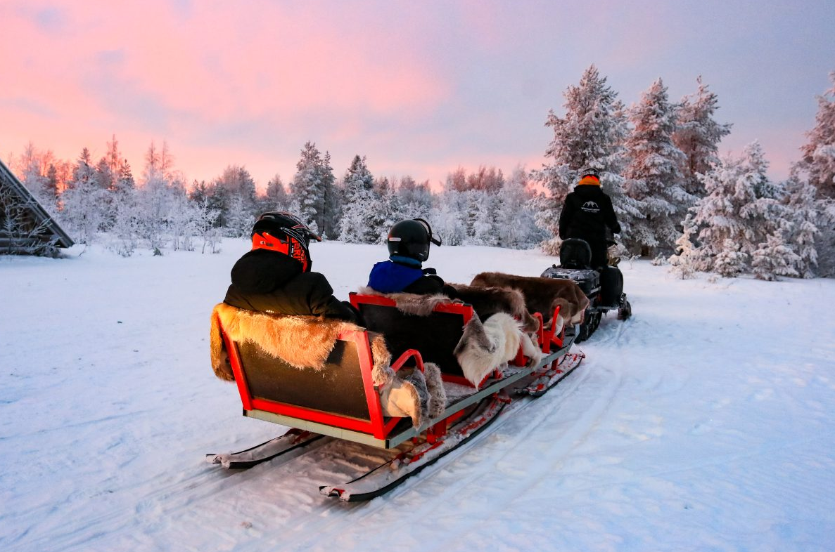 Northern Lights Family Friendly Snowmobile Safari in Rovaniemi, photo 4