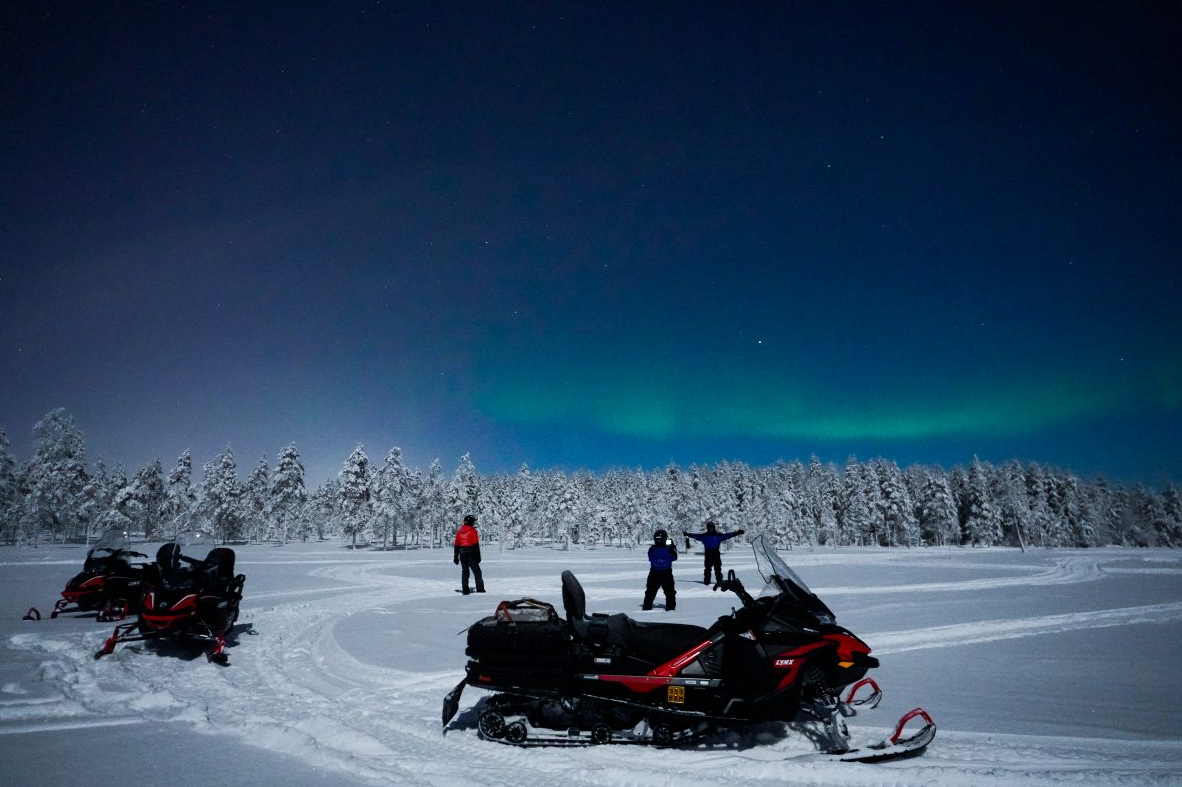 Northern Lights Snowmobile Tour in Rovaniemi gallery 2
