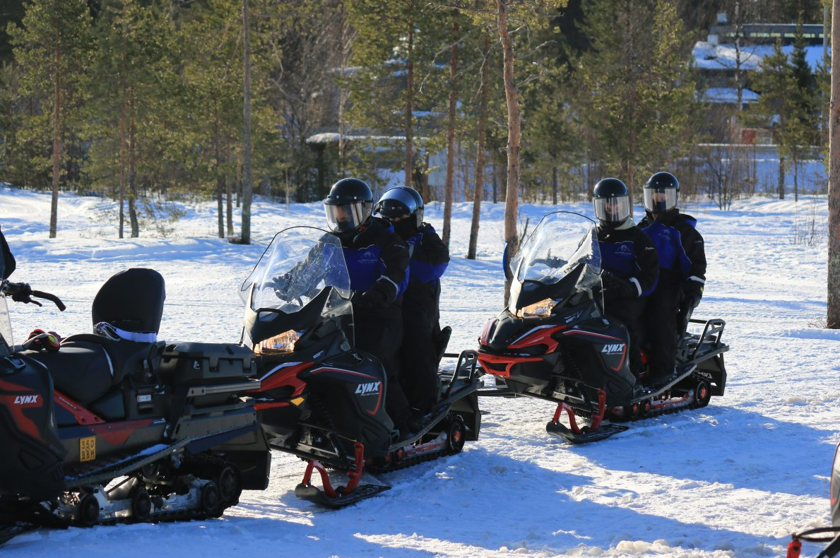 Snowmobile Adventure in Lapland, photo 2