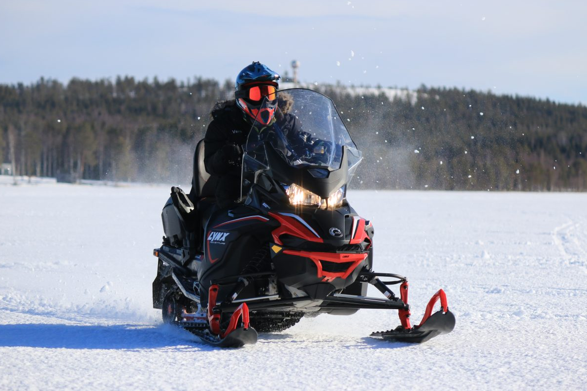 Snowmobile Adventure in Lapland, photo 5
