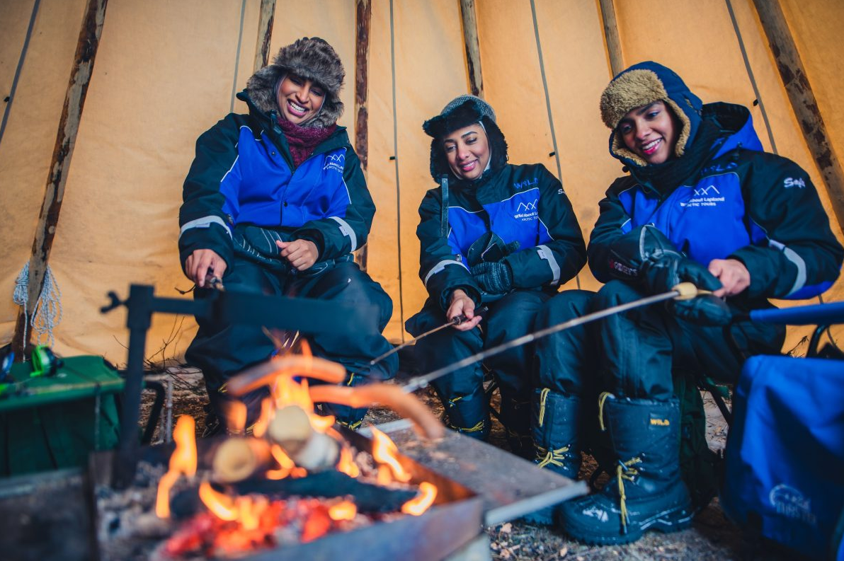 Snowshoeing and Ice Fishing Tour in Rovaniemi, photo 4