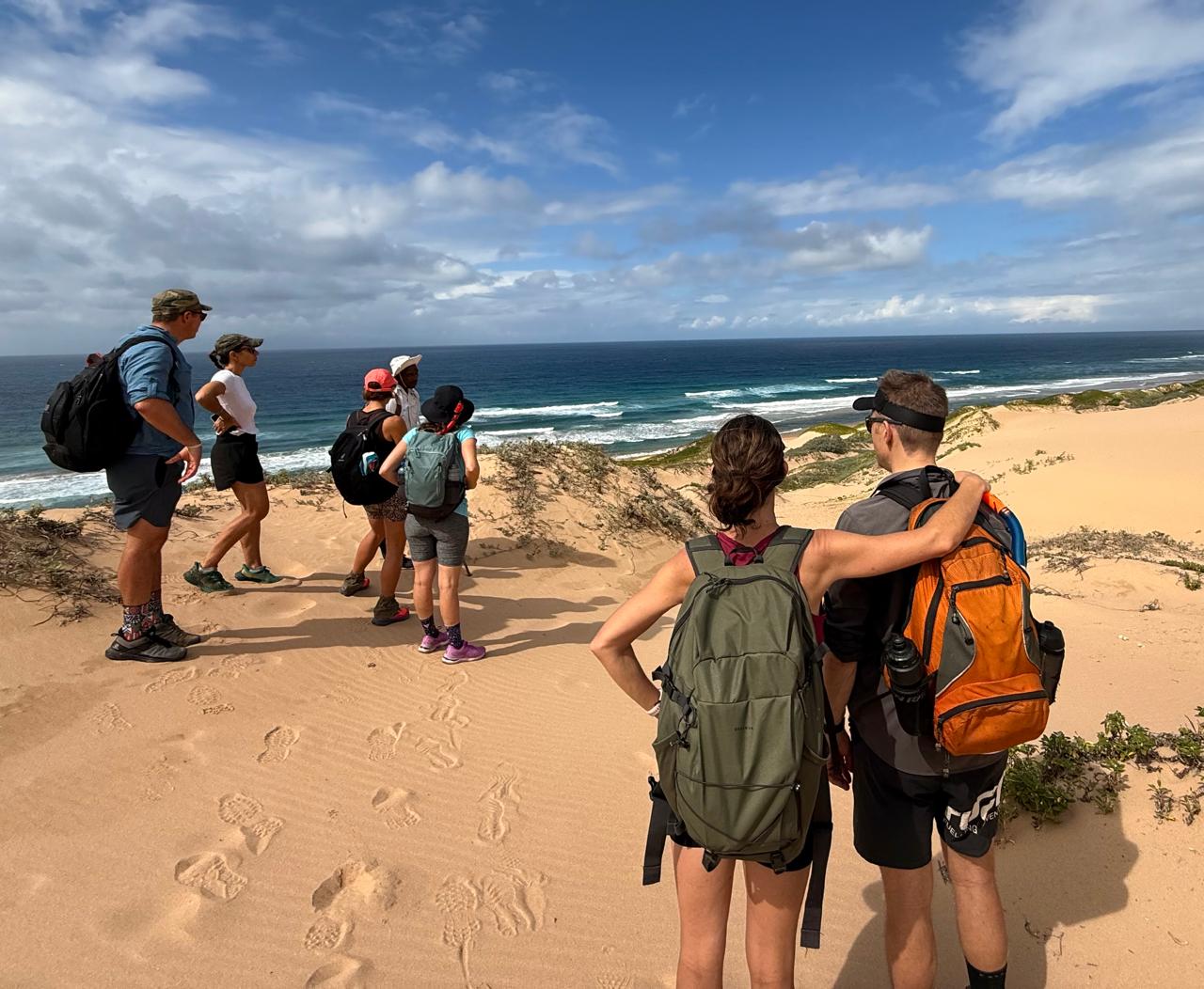 Hike Day 1: Zilonde hike loop with snorkelling (13km) or Kalu Paddle, hike + snorkelling (7/13km) 2