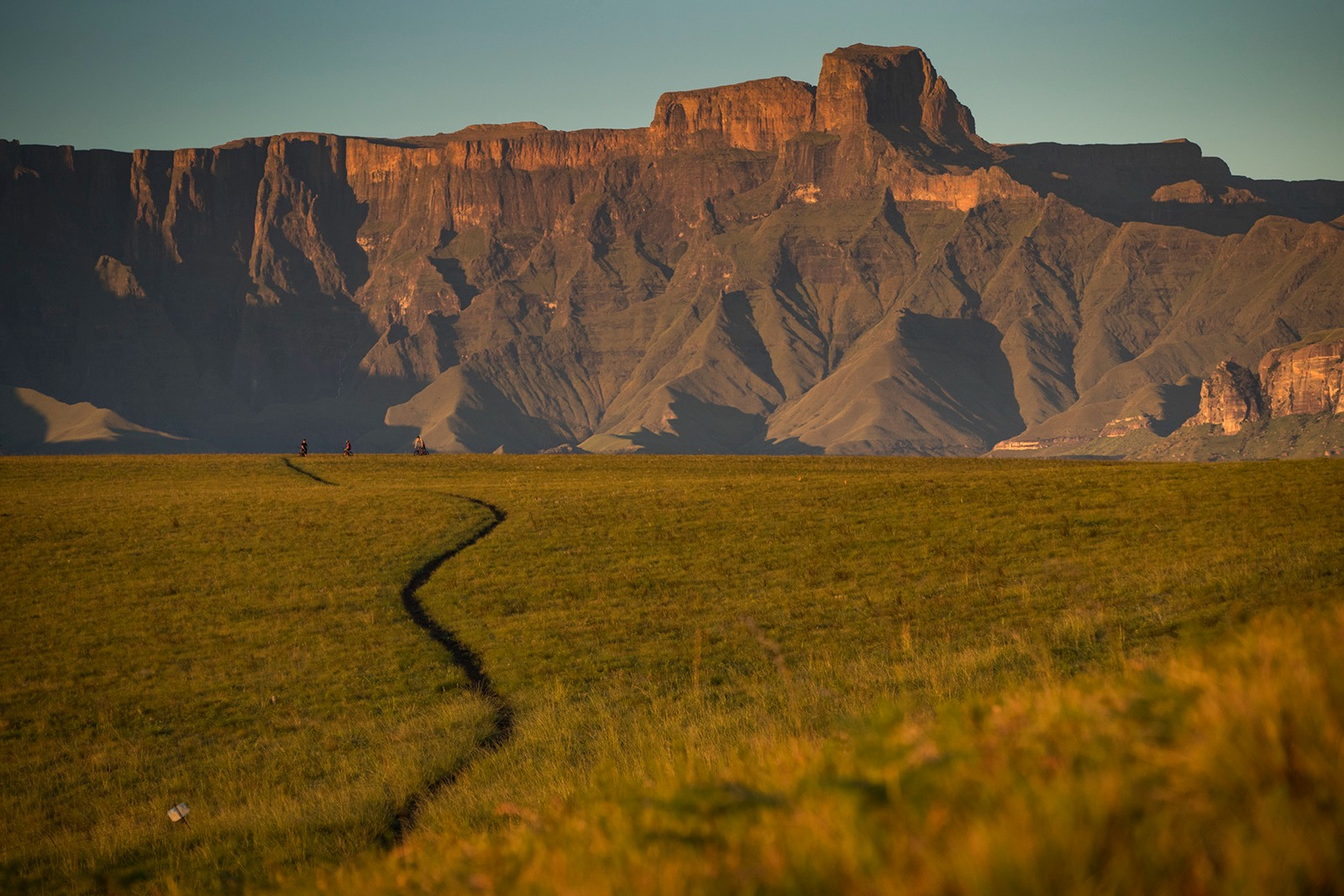 Day 2 – Ride to the Mountain Lodge (±30–40 km /1000m climbing/ ±5 hrs) 2