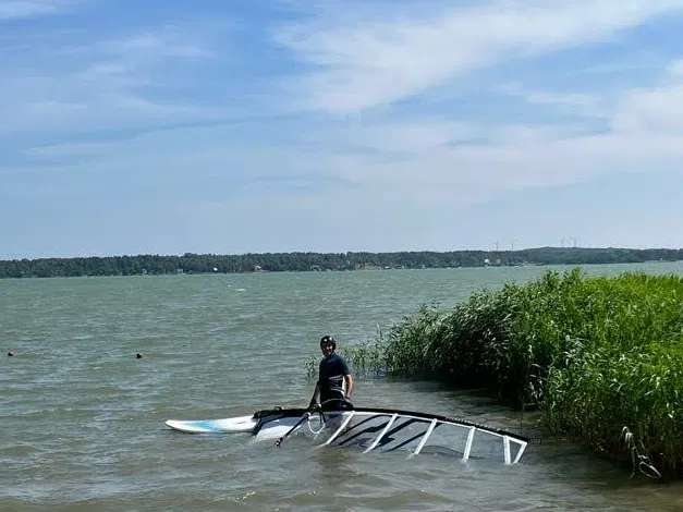 Beginner Windsurfing Lesson in Mariehamn (Day 1 Åland Islands) gallery 2