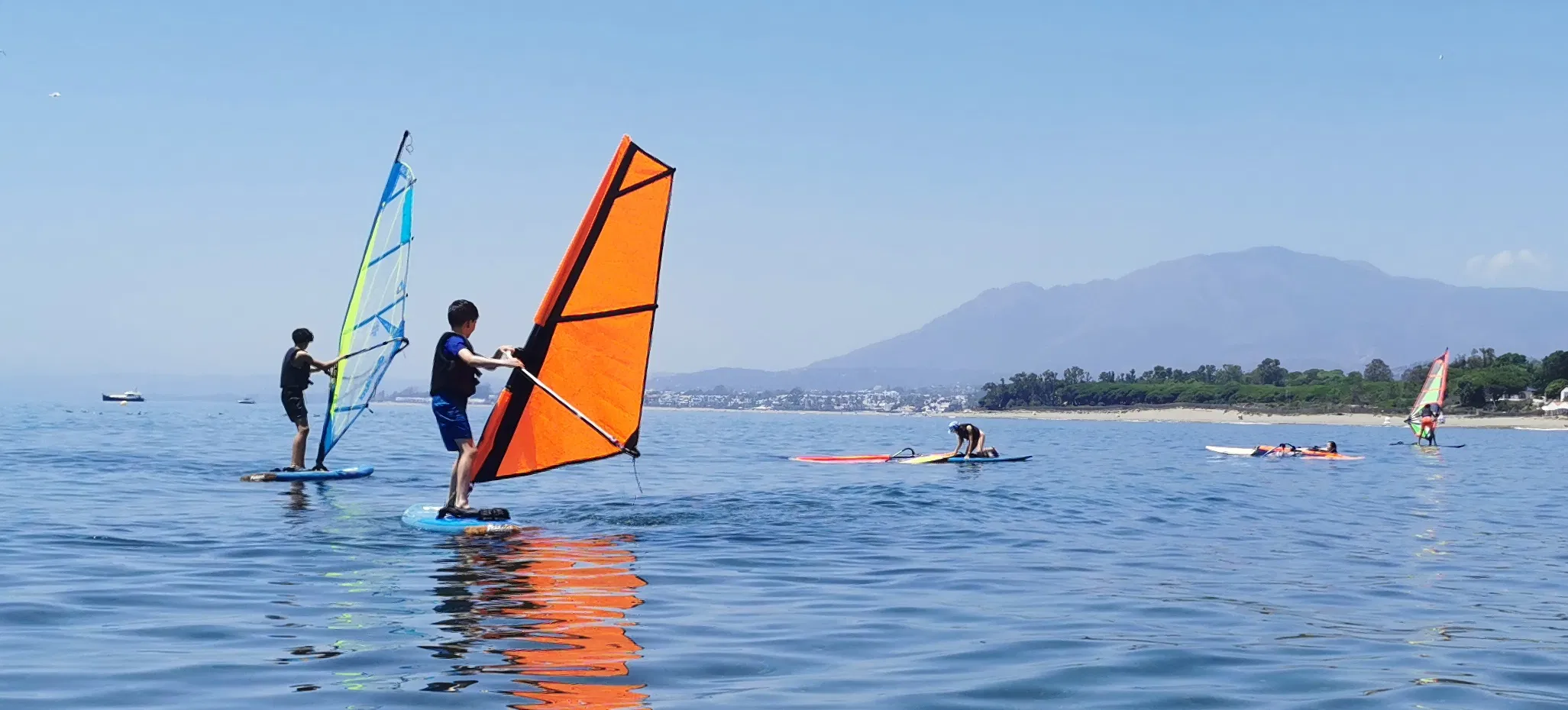 4-Day Kids Beginner Windsurfing Camp in Central Stockholm, photo 4