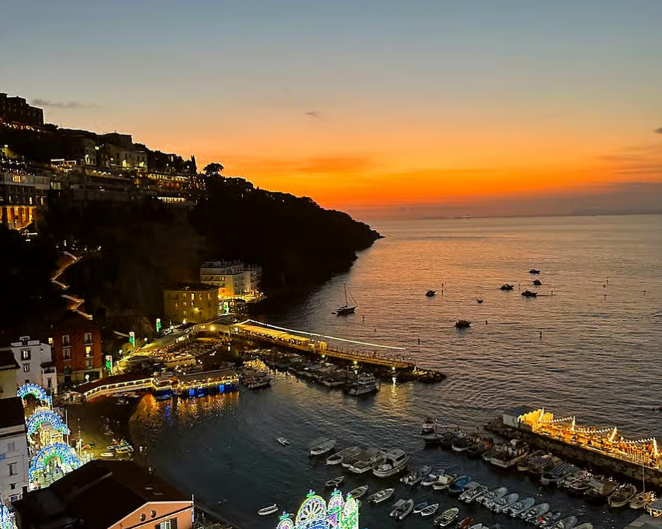 Sorrento Coast Sightseeing Shared Boat Tour gallery 5