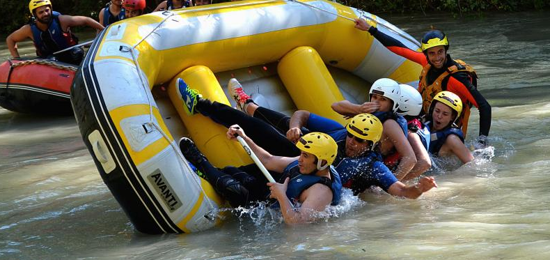 Genil River Whitewater Rafting in Cuevas Bajas gallery 4
