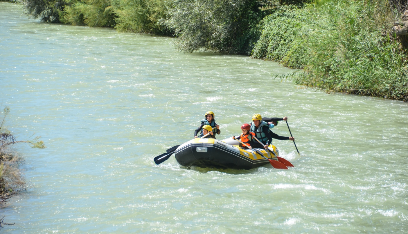 Genil River Family Rafting in Cuevas Bajas, photo 3