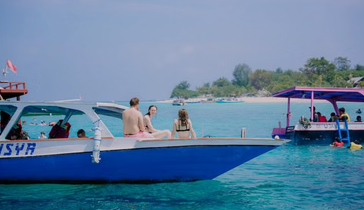 Gili Islands Turtle Snorkelling and Underwater Statue Experience gallery 3