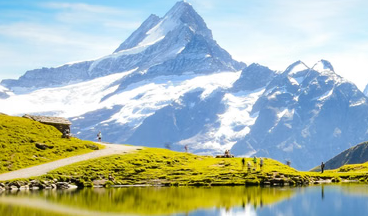 Bachalpsee Alpine Lake Hike and Scenic Picnic Experience, photo 3