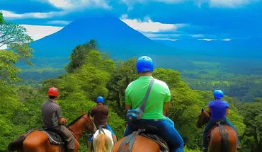 Arenal Volcano Horseback Riding and Hot Springs Private Tour gallery 3
