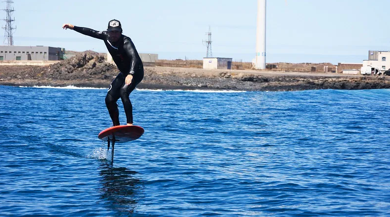 Tow Foil School in Corralejo, Fuerteventura gallery 2