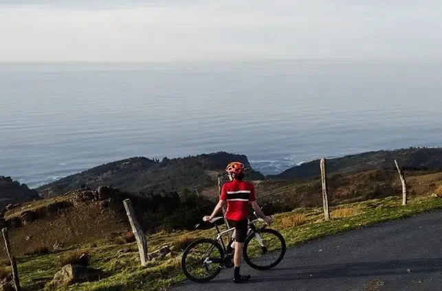 Premium Road, Gravel and E-Bike Rental in San Sebastian, photo 4