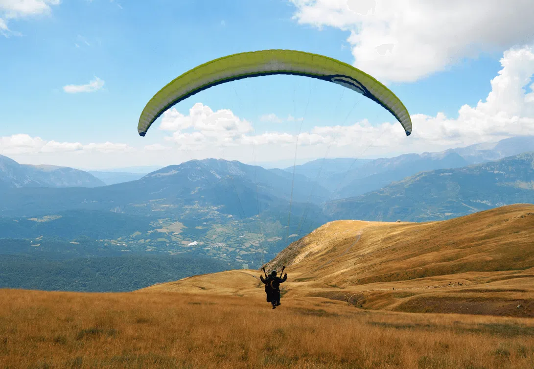 Paragliding Tandem Pilot Course in Castejón de Sos Pyrenees, listing photo