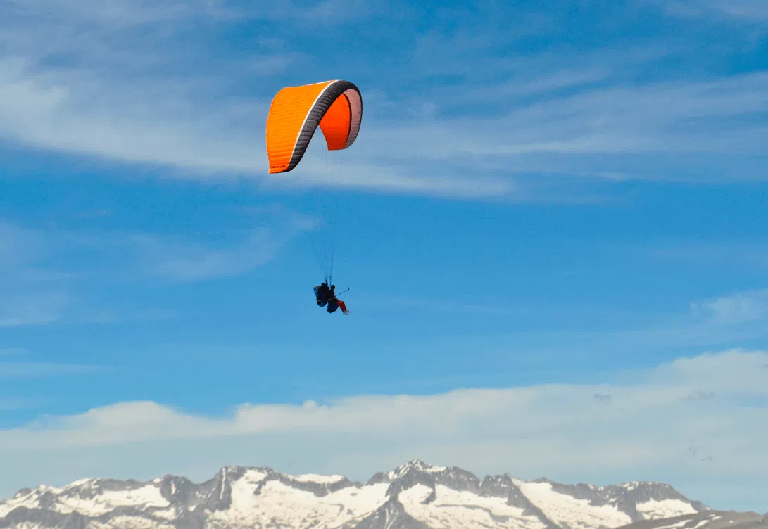 Paragliding Tandem Pilot Course in Castejón de Sos Pyrenees, photo 2