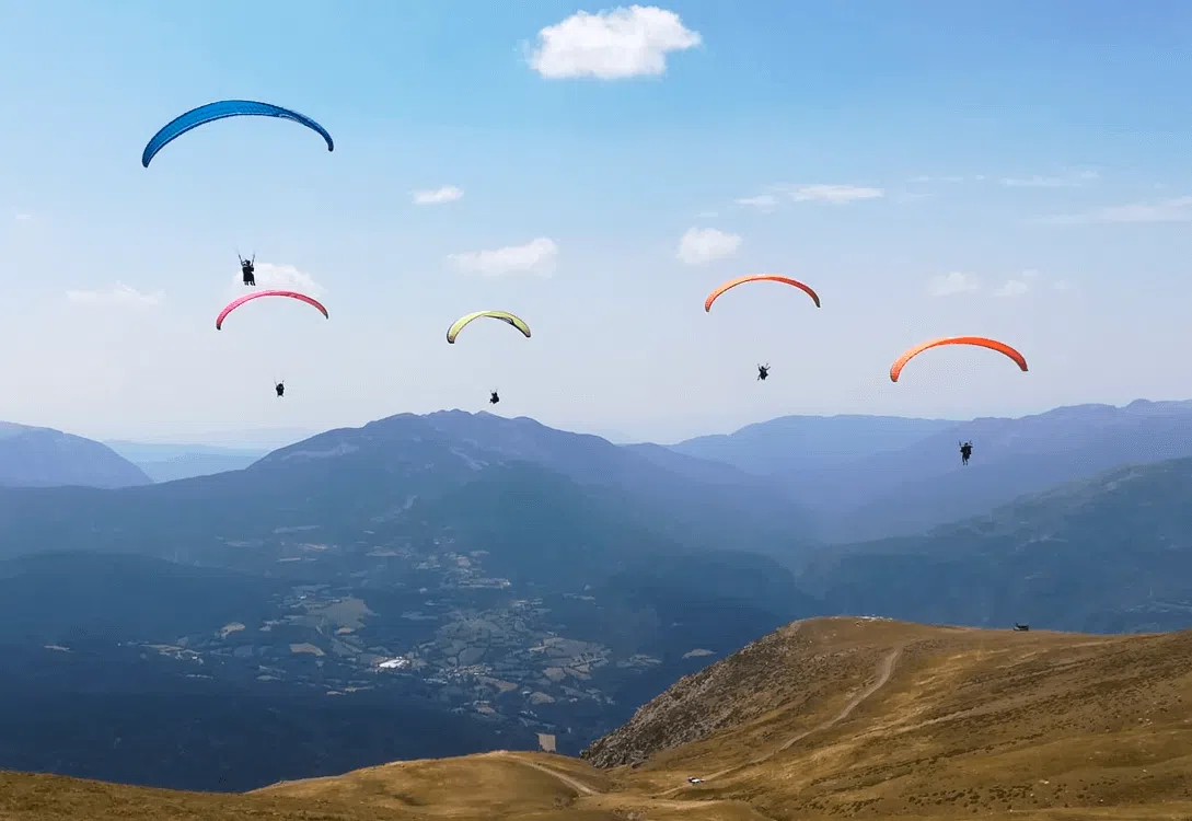 Tandem Mountain Paragliding Flight in Castejón de Sos, Pyrenees, photo 2